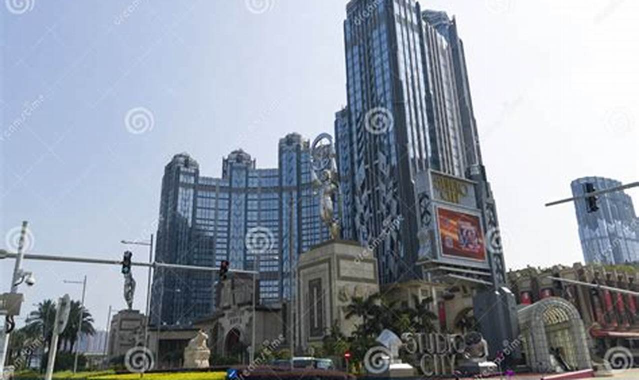 Visit Studio City Mall: Your LA Shopping Hub Study Travel Abroad | Explore Educational Trips & Global Learning Opportunities Visit Studio City Mall: Your LA Shopping Hub | Study Travel Abroad | Explore Educational Trips & Global Learning Opportunities