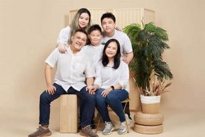 Best Foto Studio Family Portraits Near You | Study Travel Abroad | Explore Educational Trips & Global Learning Opportunities