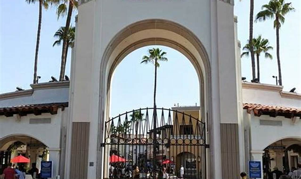 Decoding: Why Universal Studios Closes Early in Summer+Tips Study Travel Abroad | Explore Educational Trips & Global Learning Opportunities Decoding: Why Universal Studios Closes Early in Summer+Tips | Study Travel Abroad | Explore Educational Trips & Global Learning Opportunities