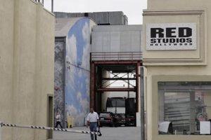 Hollywood's Red Studios Hollywood LLC: Your Premier Stage Study Travel Abroad | Explore Educational Trips & Global Learning Opportunities Hollywood's Red Studios Hollywood LLC: Your Premier Stage | Study Travel Abroad | Explore Educational Trips & Global Learning Opportunities