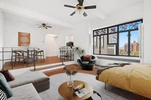 Find: Brooklyn Heights Studio for Rent | Deals + Guide | Study Travel Abroad | Explore Educational Trips & Global Learning Opportunities