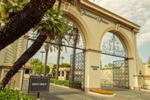 Best Hotels Near Paramount Studios, LA: Your Guide | Study Travel Abroad | Explore Educational Trips & Global Learning Opportunities