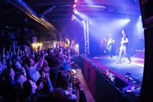 Capture Life's Moments at Sunshine Studios Colorado Springs! | Study Travel Abroad | Explore Educational Trips & Global Learning Opportunities