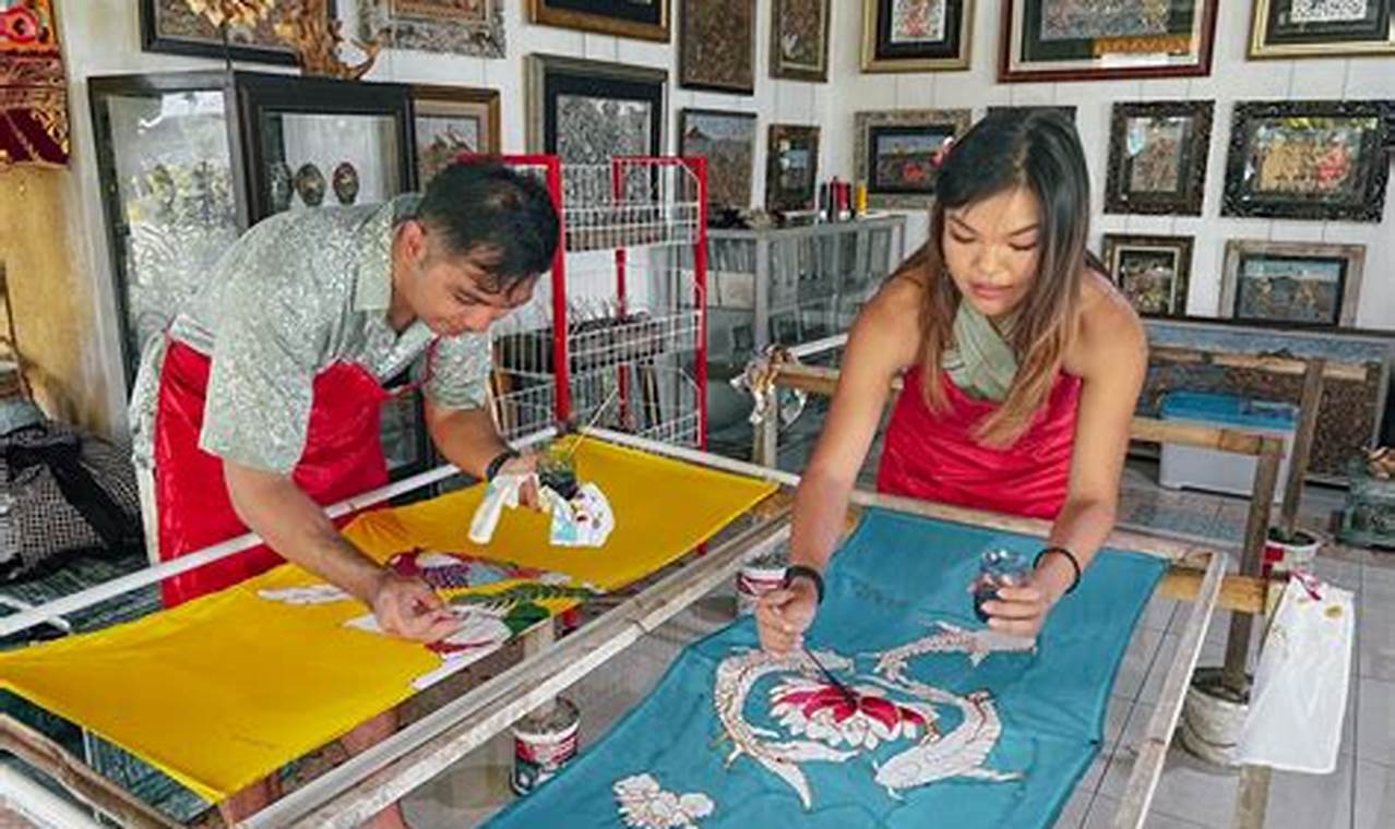 Discover Your Batik Studio: Art & Design | Study Travel Abroad | Explore Educational Trips & Global Learning Opportunities
